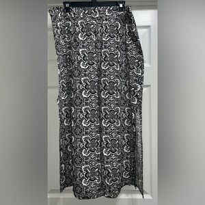 Old Navy maxi skirt with slits on both sides
